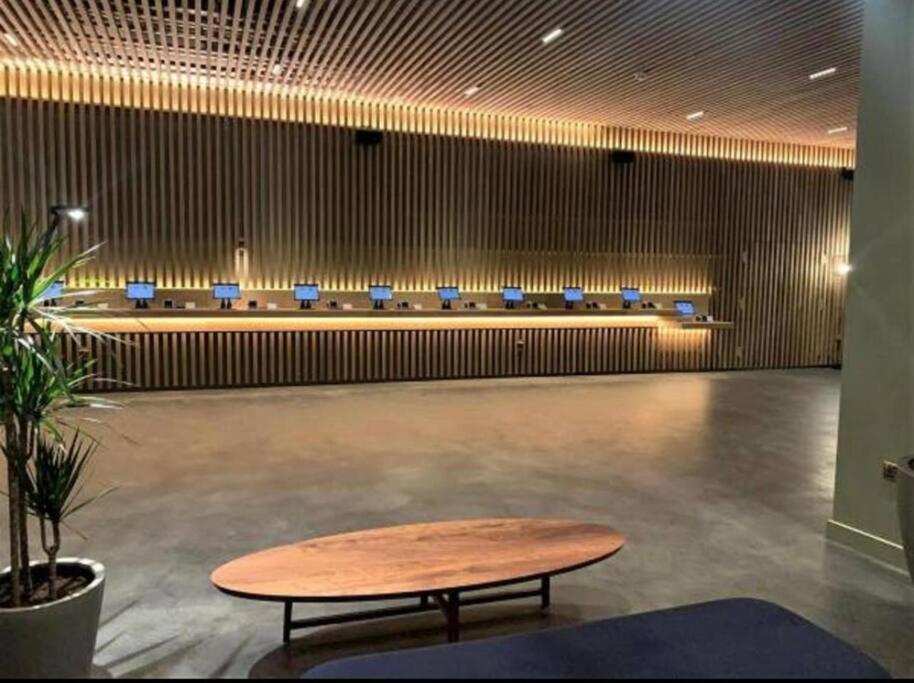 ロンドンStylish Sleep6 Flat At Iconic Piccadilly Circusvr6アパートメント エクステリア 写真