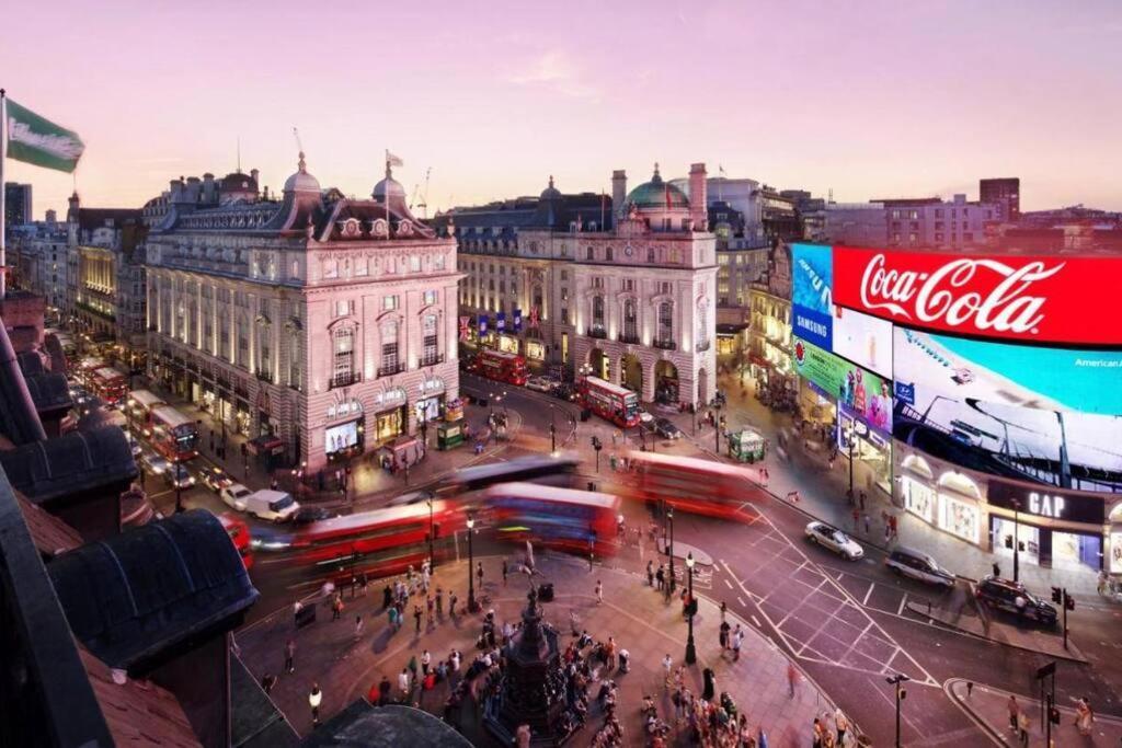 ロンドンStylish Sleep6 Flat At Iconic Piccadilly Circusvr6アパートメント エクステリア 写真